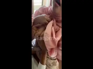 Tante Lusty Ngerintih Keenakan Digenjot Brutal poster