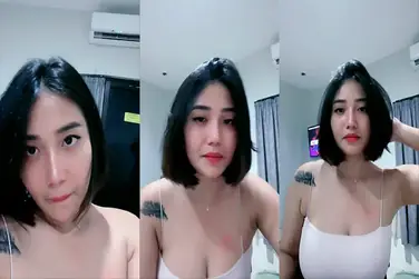 Babygurl Yourbae Live Show Tanktop Tipis Mulus